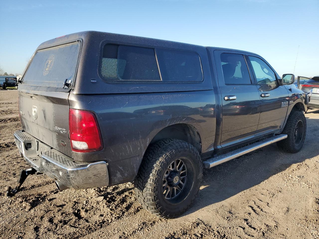 2015 RAM 1500 SLT - Image 3