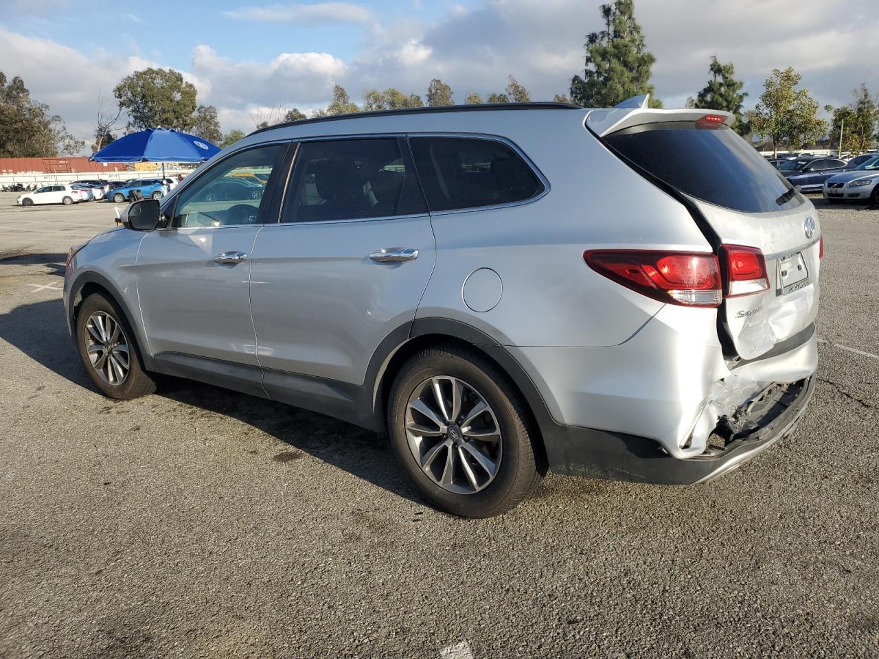 2017 HYUNDAI SANTA FE S - Image 2