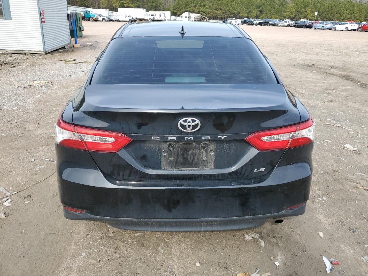 2020 TOYOTA CAMRY LE - Фото 6