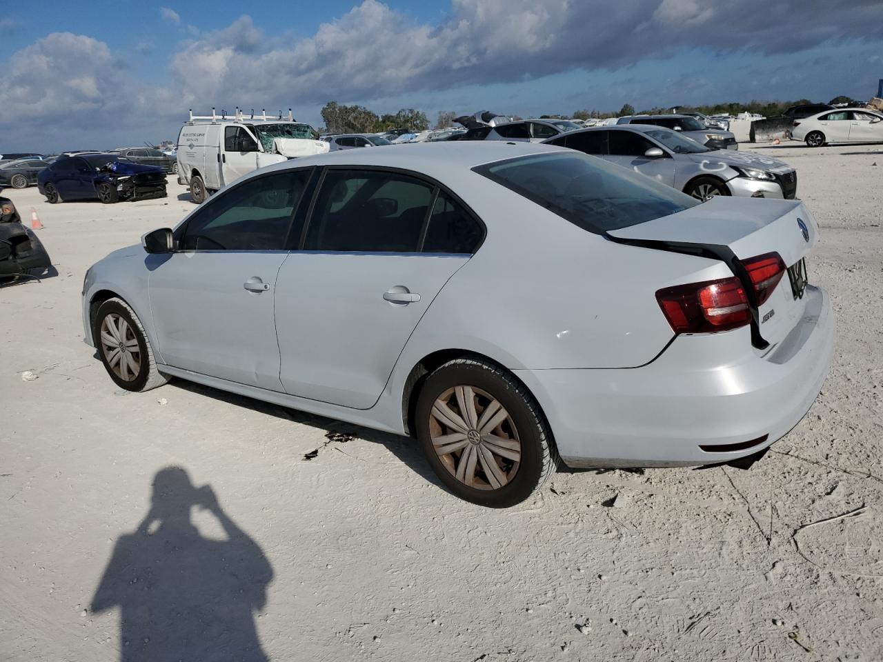 2017 VOLKSWAGEN JETTA S - Image 2