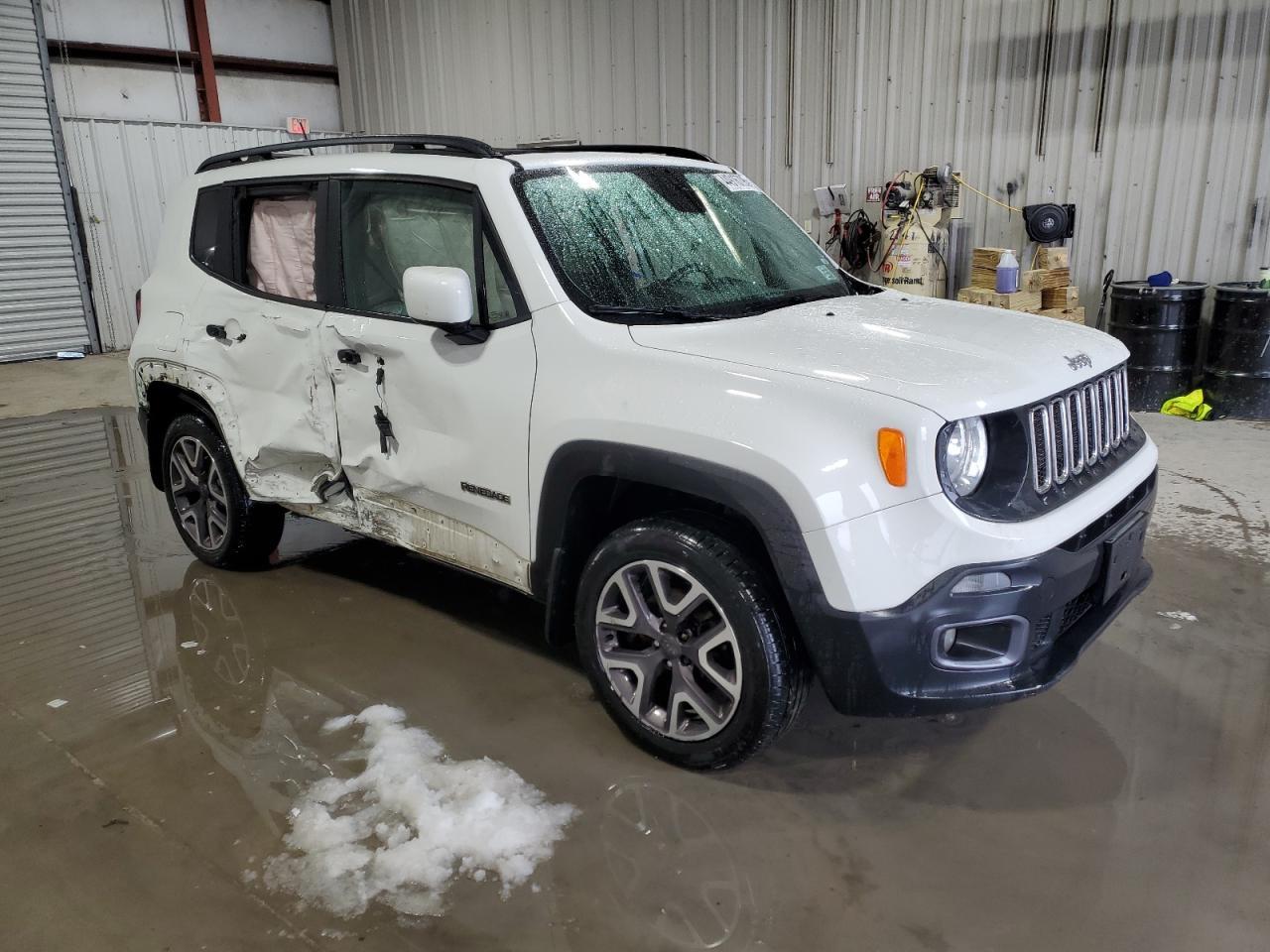 2016 JEEP RENEGADE L - Image 4