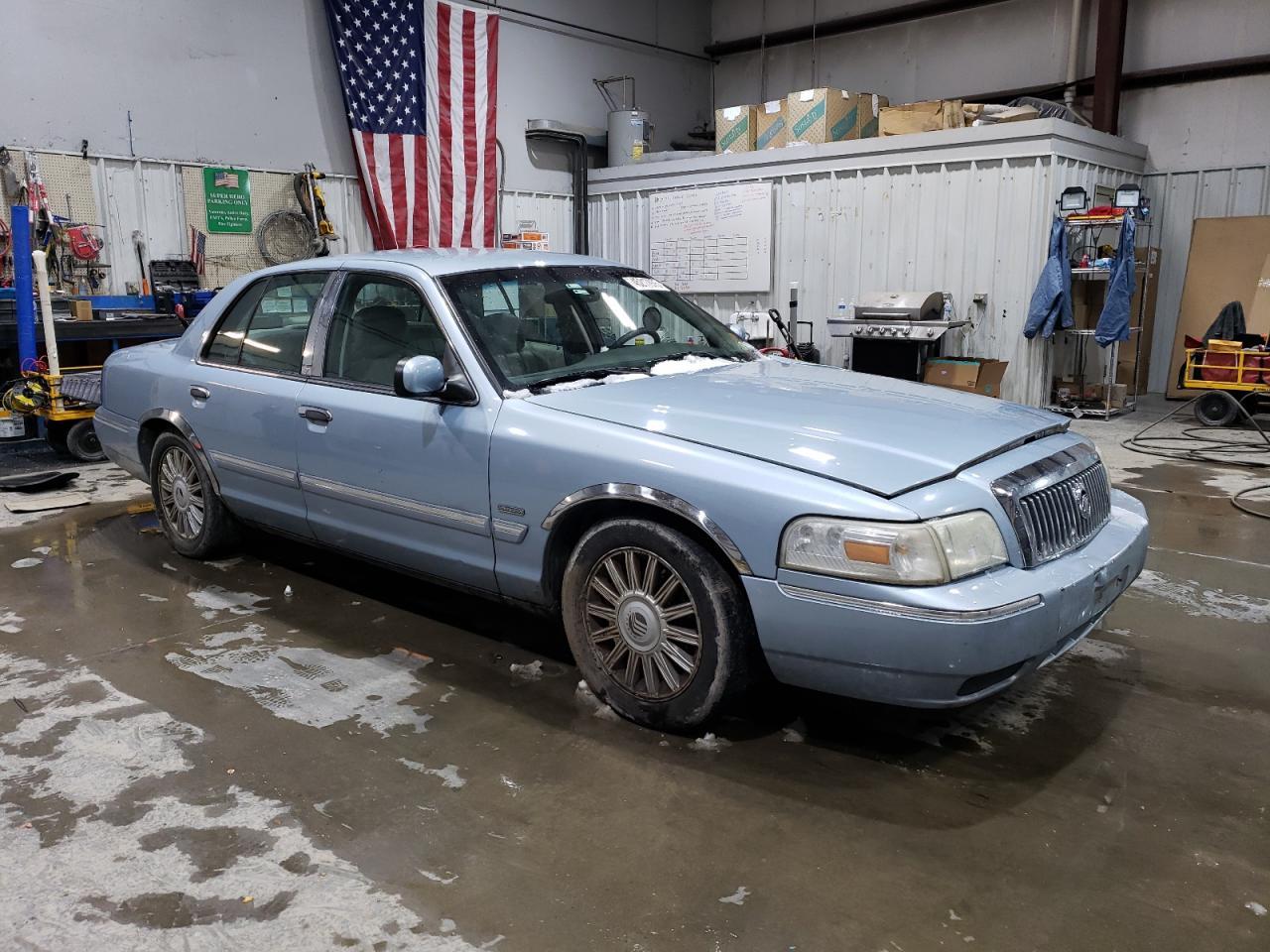2010 MERCURY GRAND MARQ - Image 4