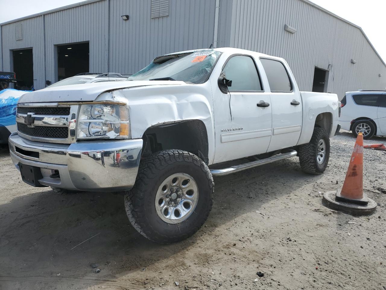 2013 CHEVROLET SILVERADO