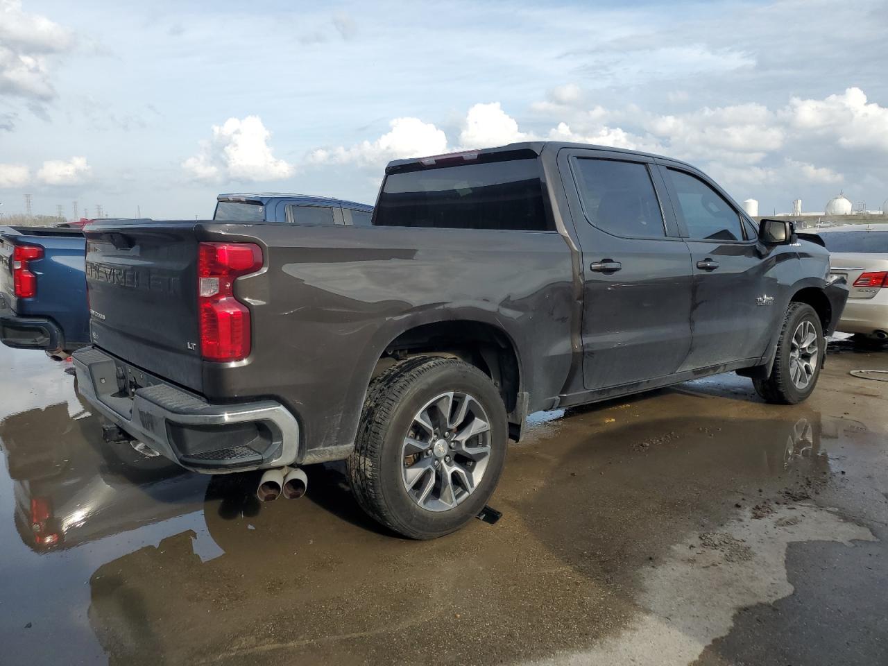 2021 CHEVROLET SILVERADO - Фото 3