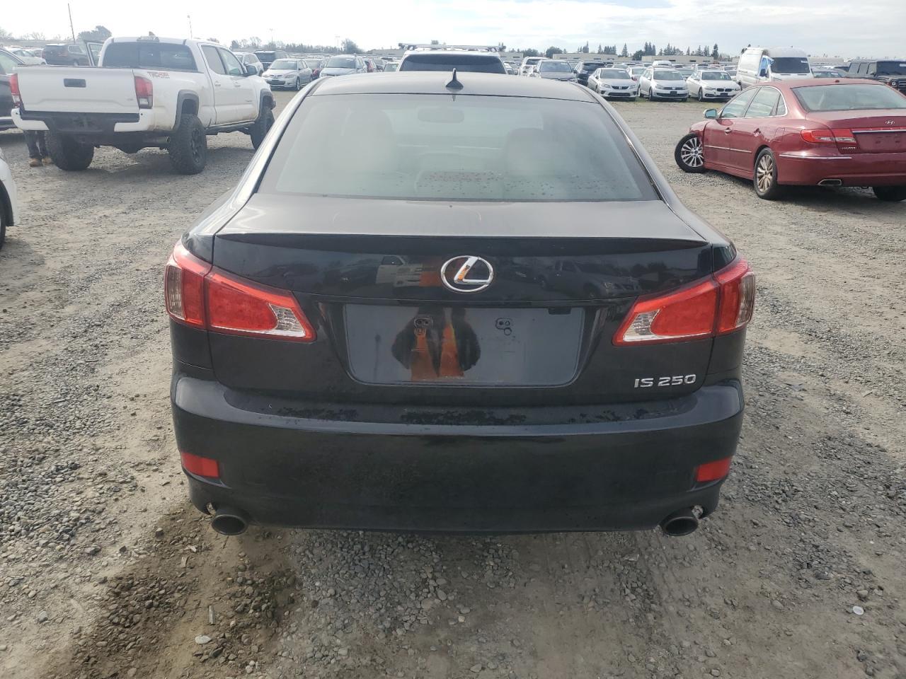 2011 LEXUS IS 250 - Фото 6