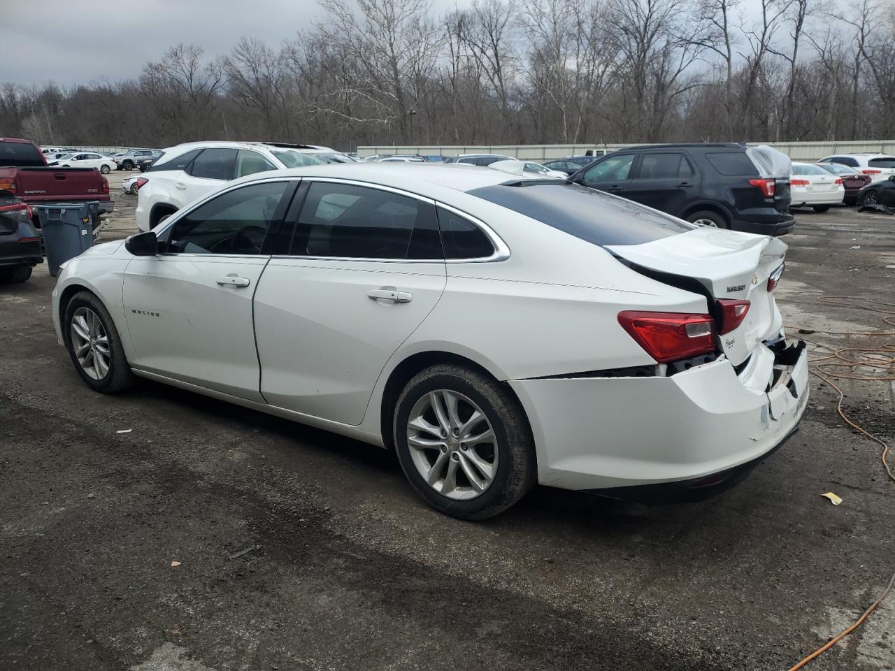 2017 CHEVROLET MALIBU LT - Image 2