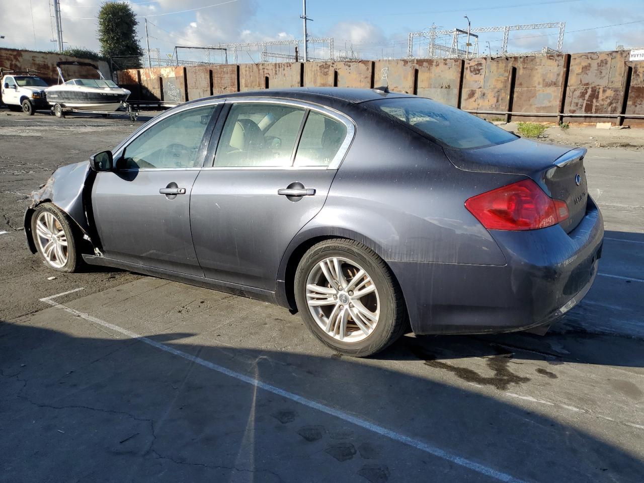 2011 INFINITI G37 BASE - Фото 2