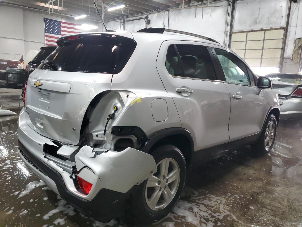 2019 CHEVROLET TRAX 1LT - Фото 3