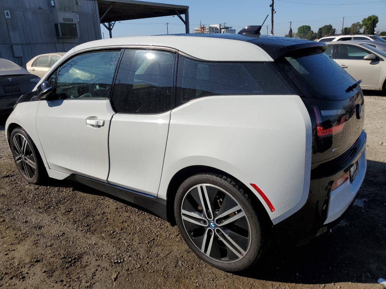 2015 BMW I3 REX - Фото 2