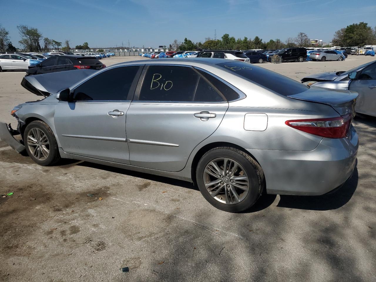 2017 TOYOTA CAMRY LE - Фото 2