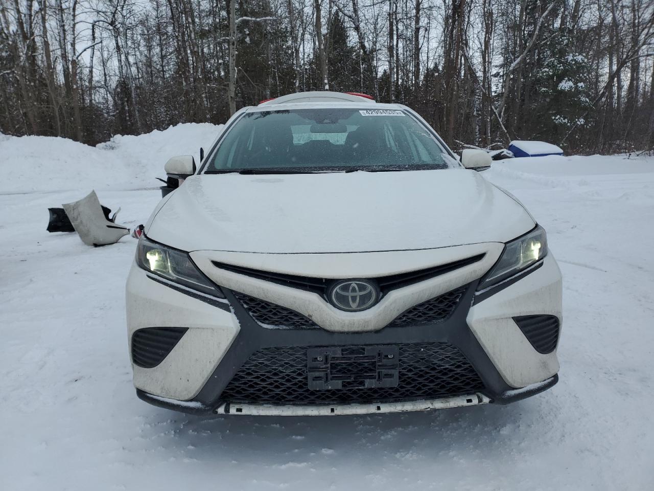 2020 TOYOTA CAMRY SE - Фото 5