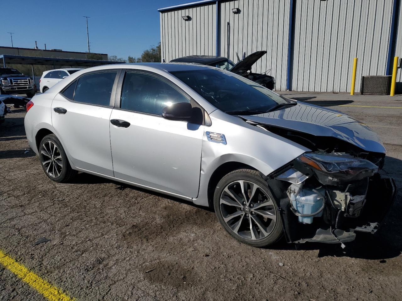 2018 TOYOTA COROLLA L - Фото 4