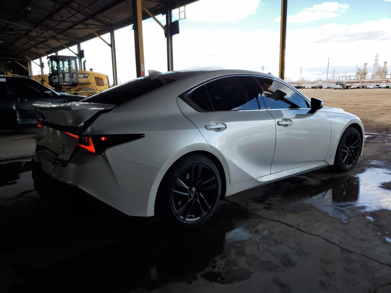 2021 LEXUS IS 300 - Фото 3