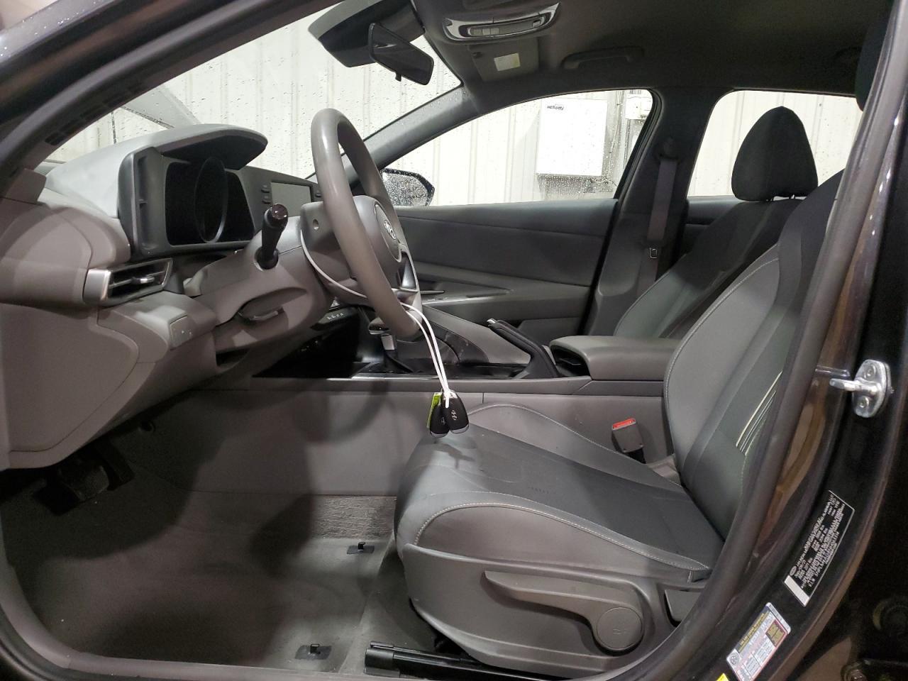 2022 HYUNDAI ELANTRA SE - Image 7