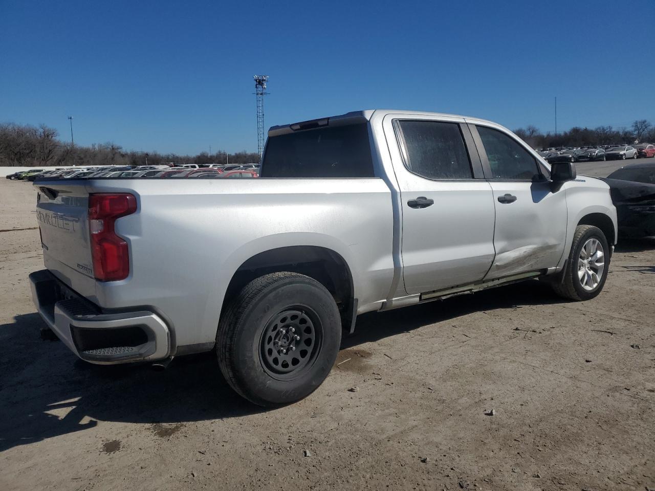 2019 CHEVROLET SILVERADO - Фото 3