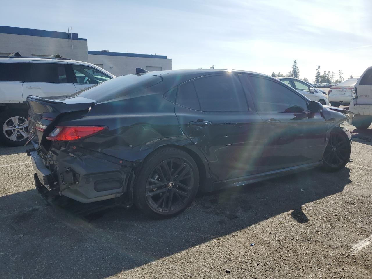 2025 TOYOTA CAMRY XSE - Фото 3