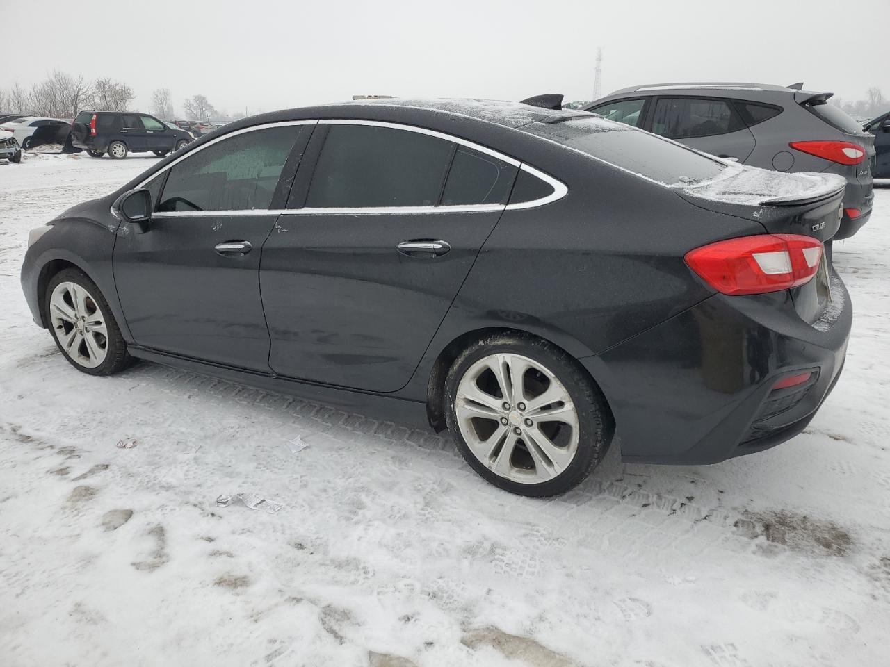 2016 CHEVROLET CRUZE PREM - Image 2