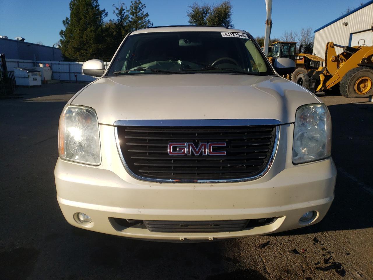 2012 GMC YUKON XL K - Image 5