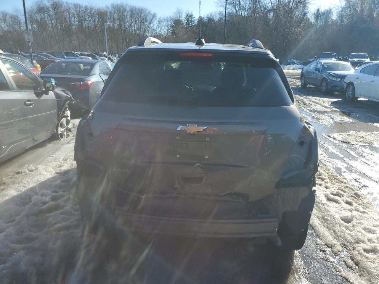 2021 CHEVROLET TRAX 1LT - Image 6