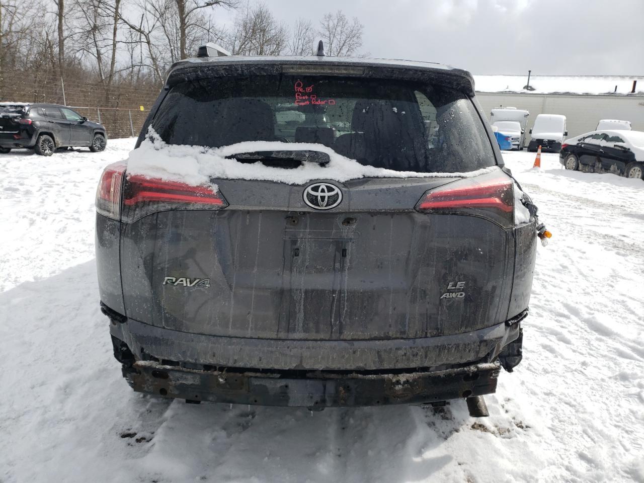 2017 TOYOTA RAV4 LE - Image 6