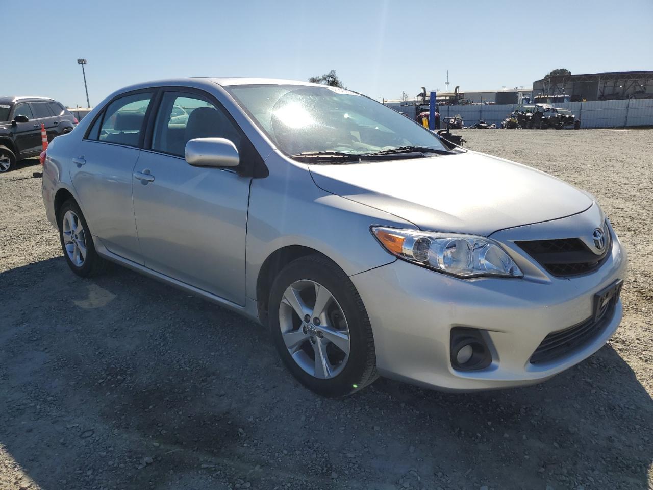 2013 TOYOTA COROLLA BA - Image 4