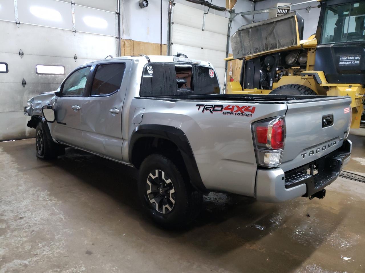 2023 TOYOTA TACOMA DOU - Фото 2