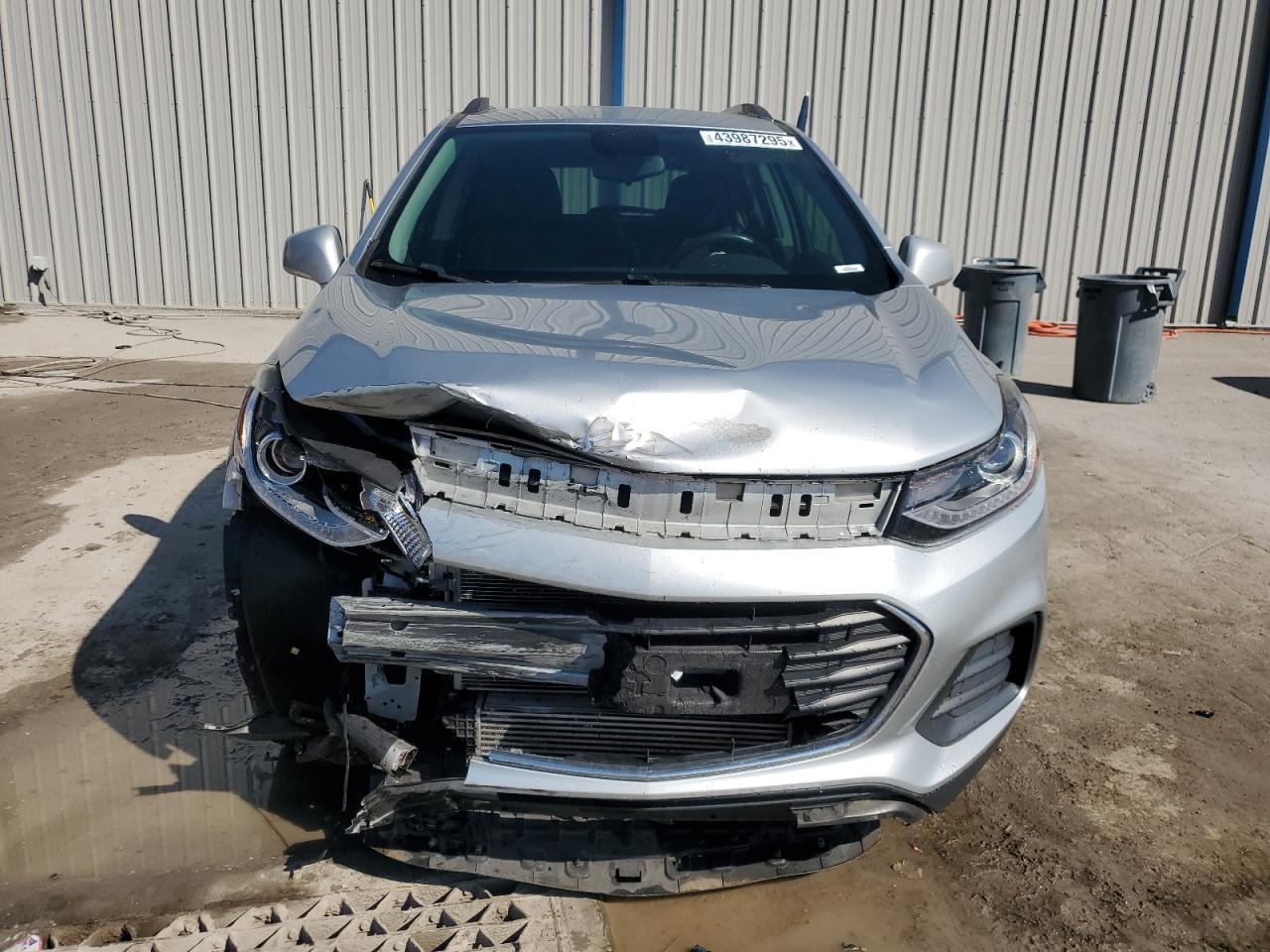 2019 CHEVROLET TRAX 1LT - Фото 5