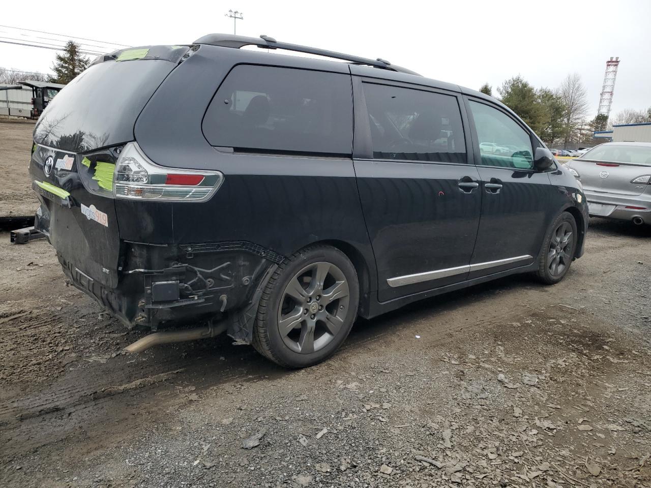2015 TOYOTA SIENNA SPO - Фото 3