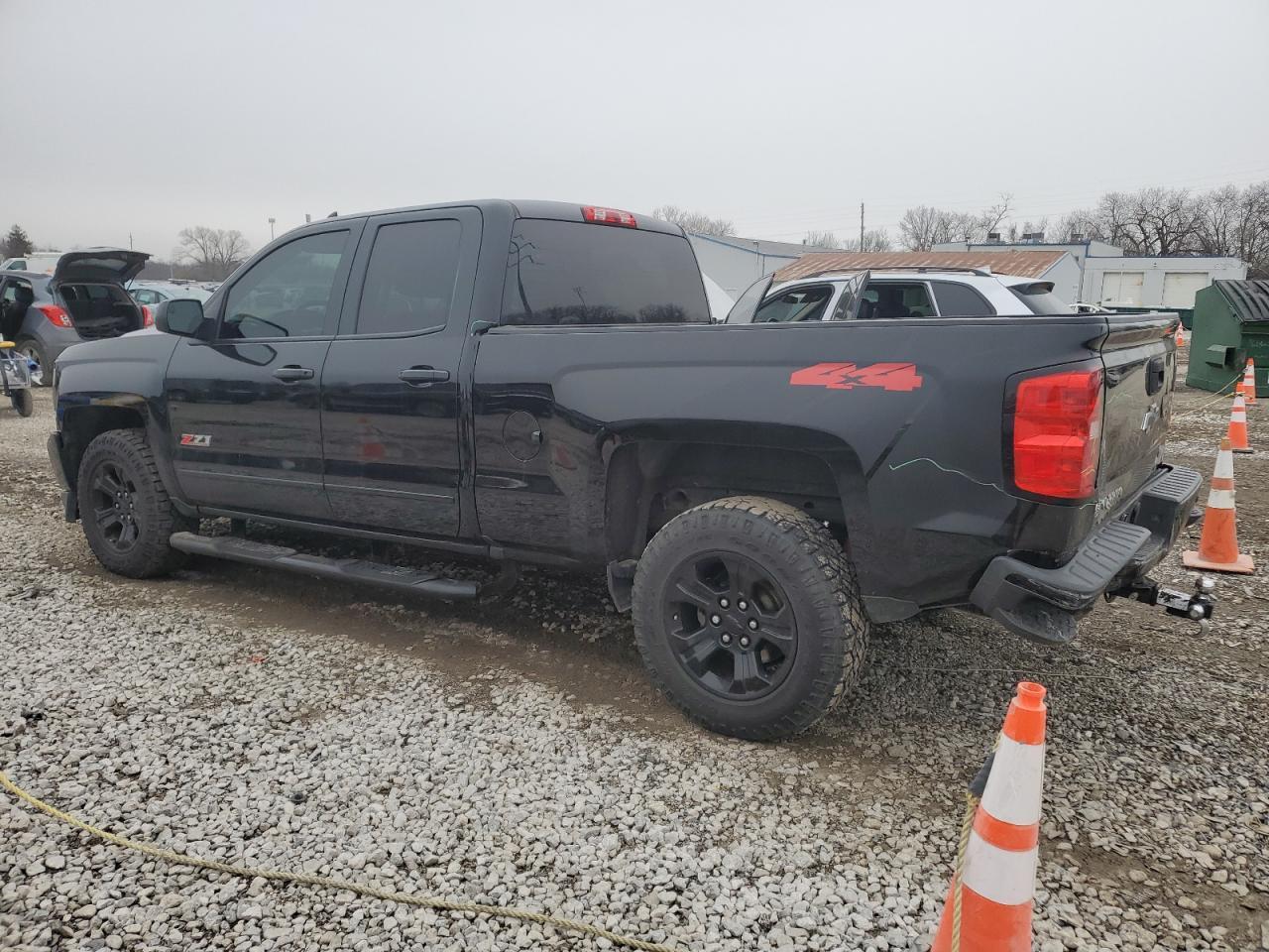 2018 CHEVROLET SILVERADO - Image 2