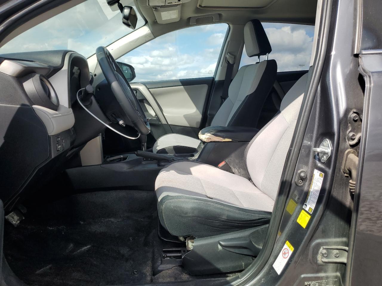 2016 TOYOTA RAV4 XLE - Image 7