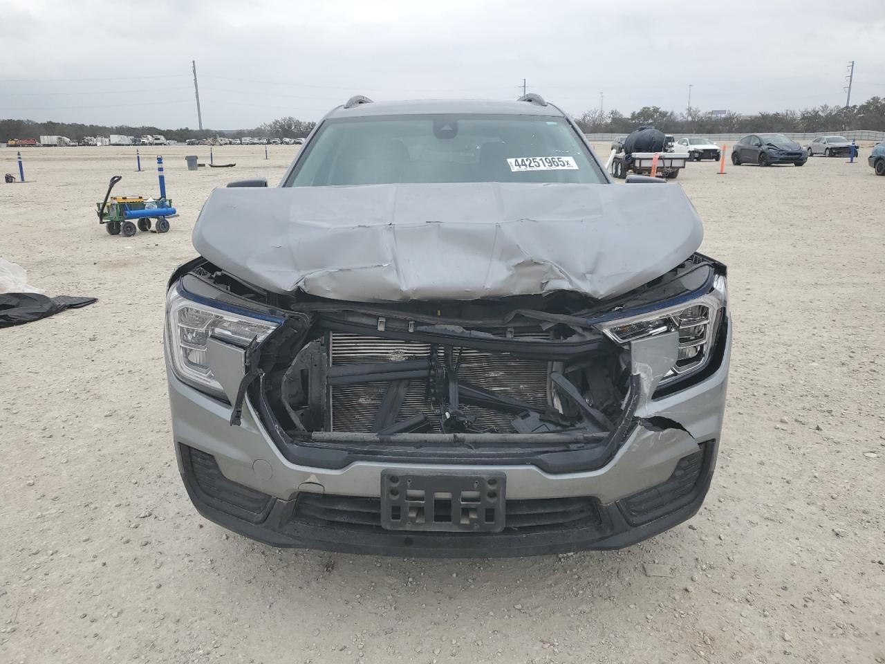 2023 GMC TERRAIN SL - Фото 5
