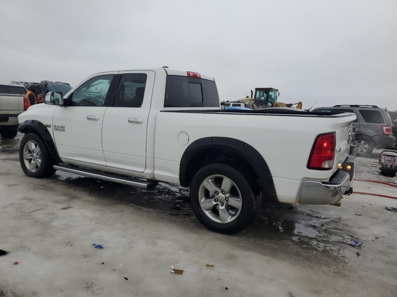 2014 RAM 1500 SLT - Фото 2