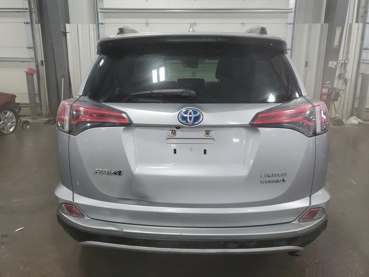 2017 TOYOTA RAV4 HV LI - Image 6