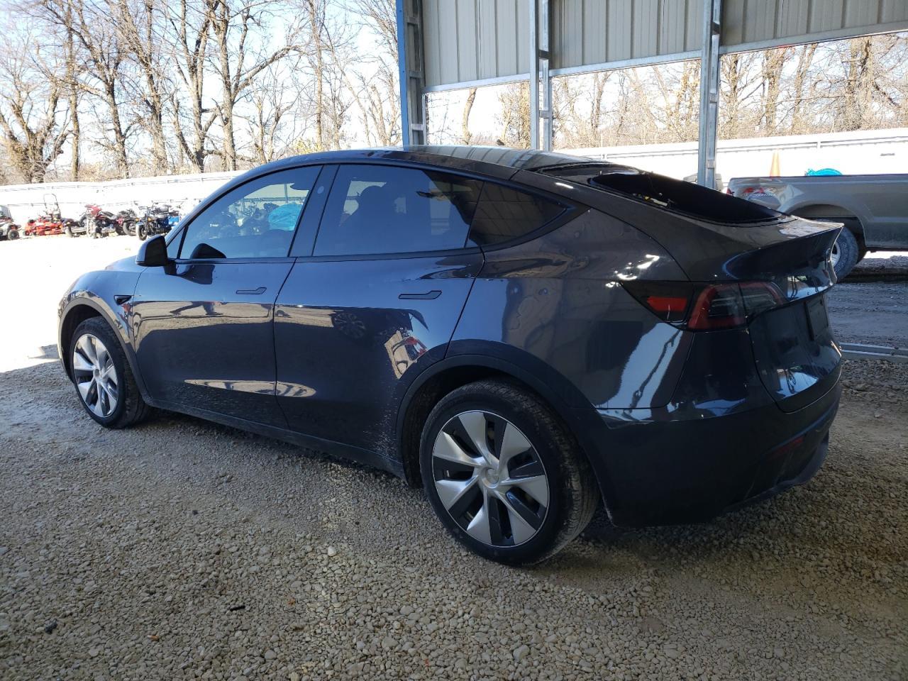 2023 TESLA MODEL Y - Фото 2