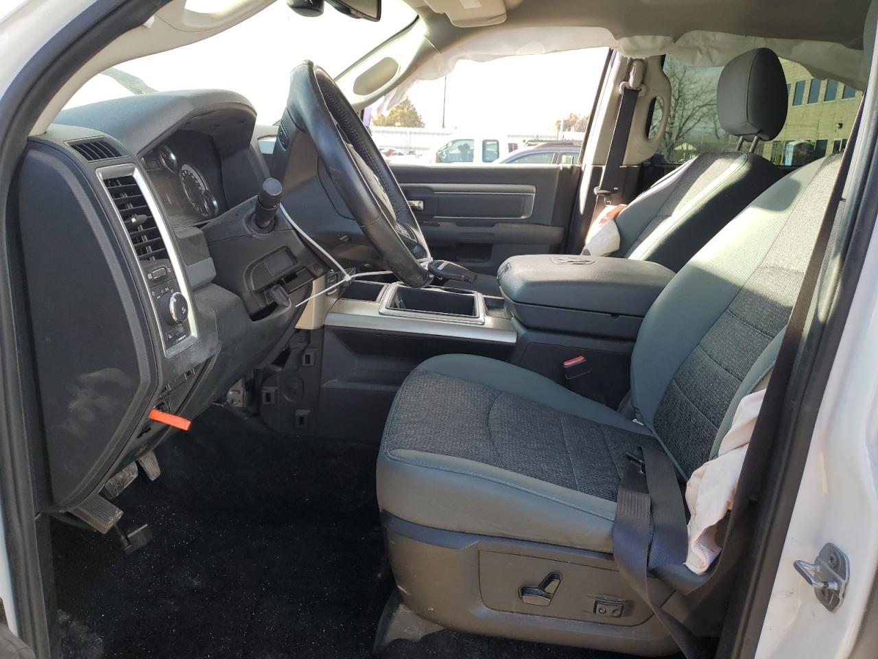 2015 RAM 1500 SLT - Image 7