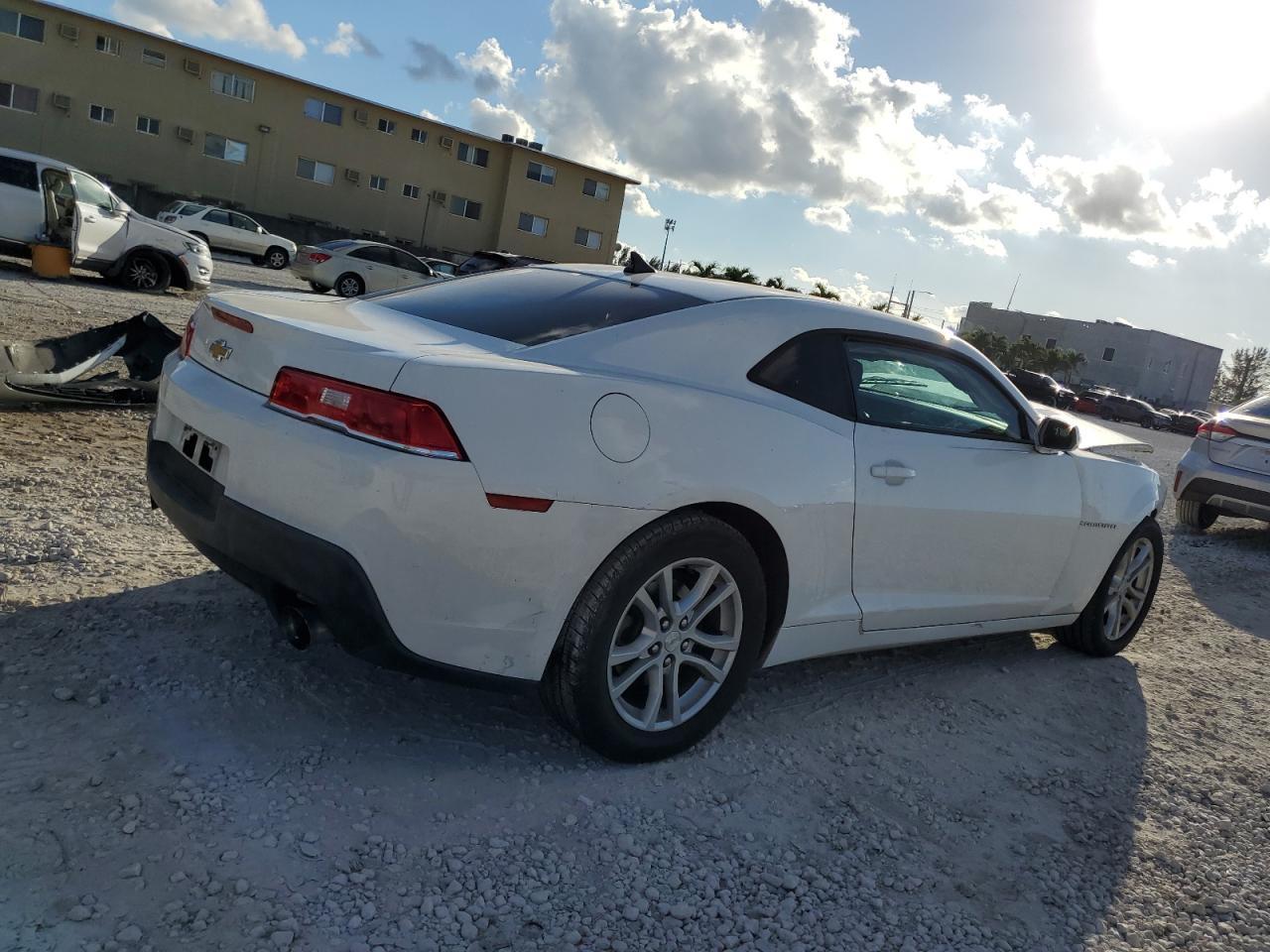 2015 CHEVROLET CAMARO LS - Image 3