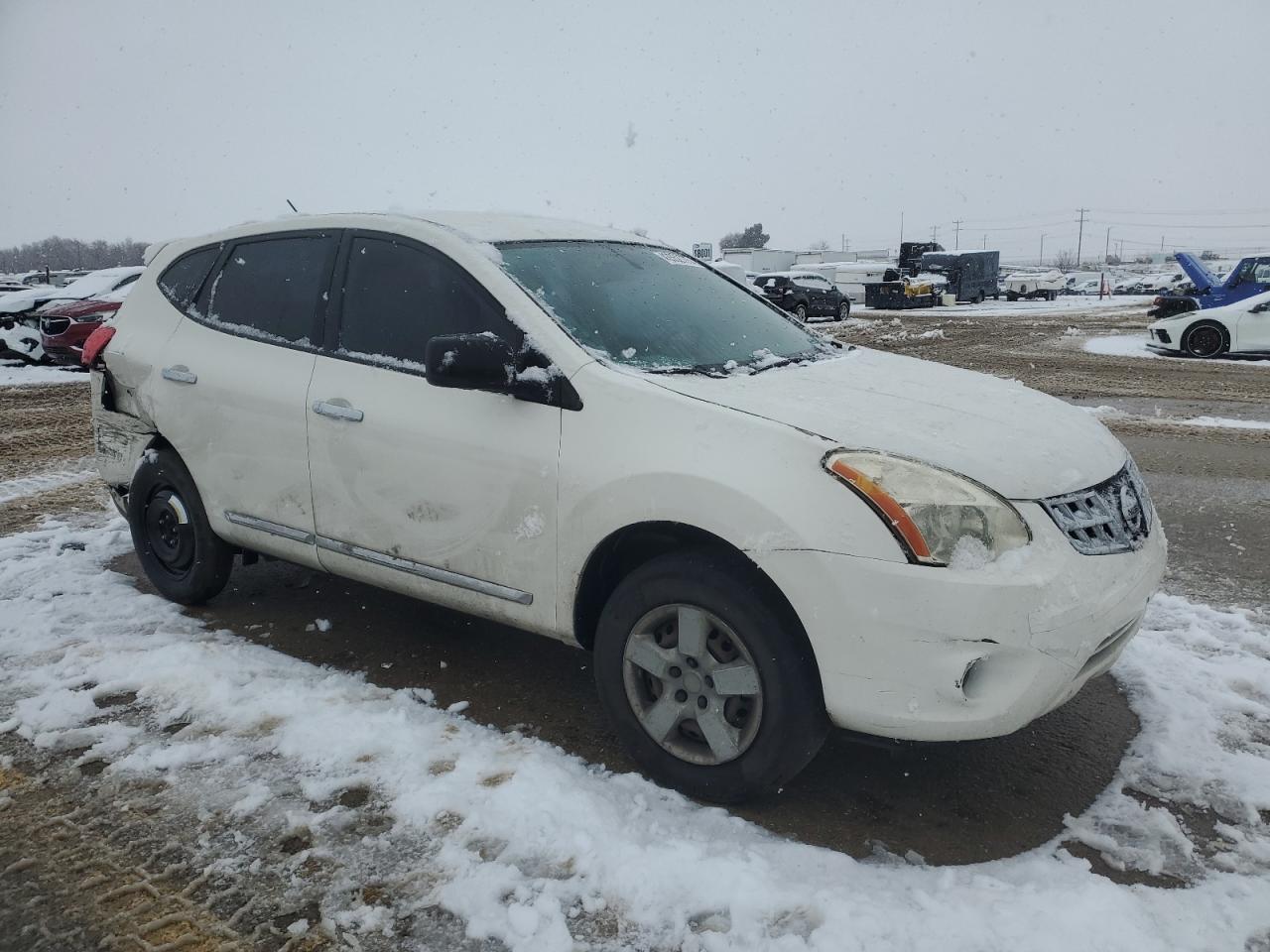 2013 NISSAN ROGUE S - Image 4