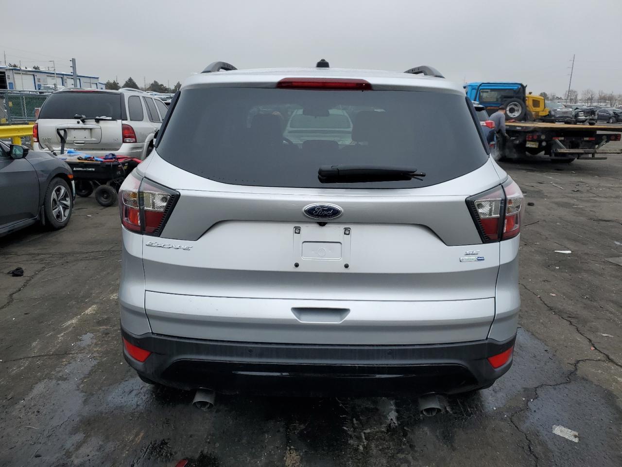 2017 FORD ESCAPE SE - Фото 6