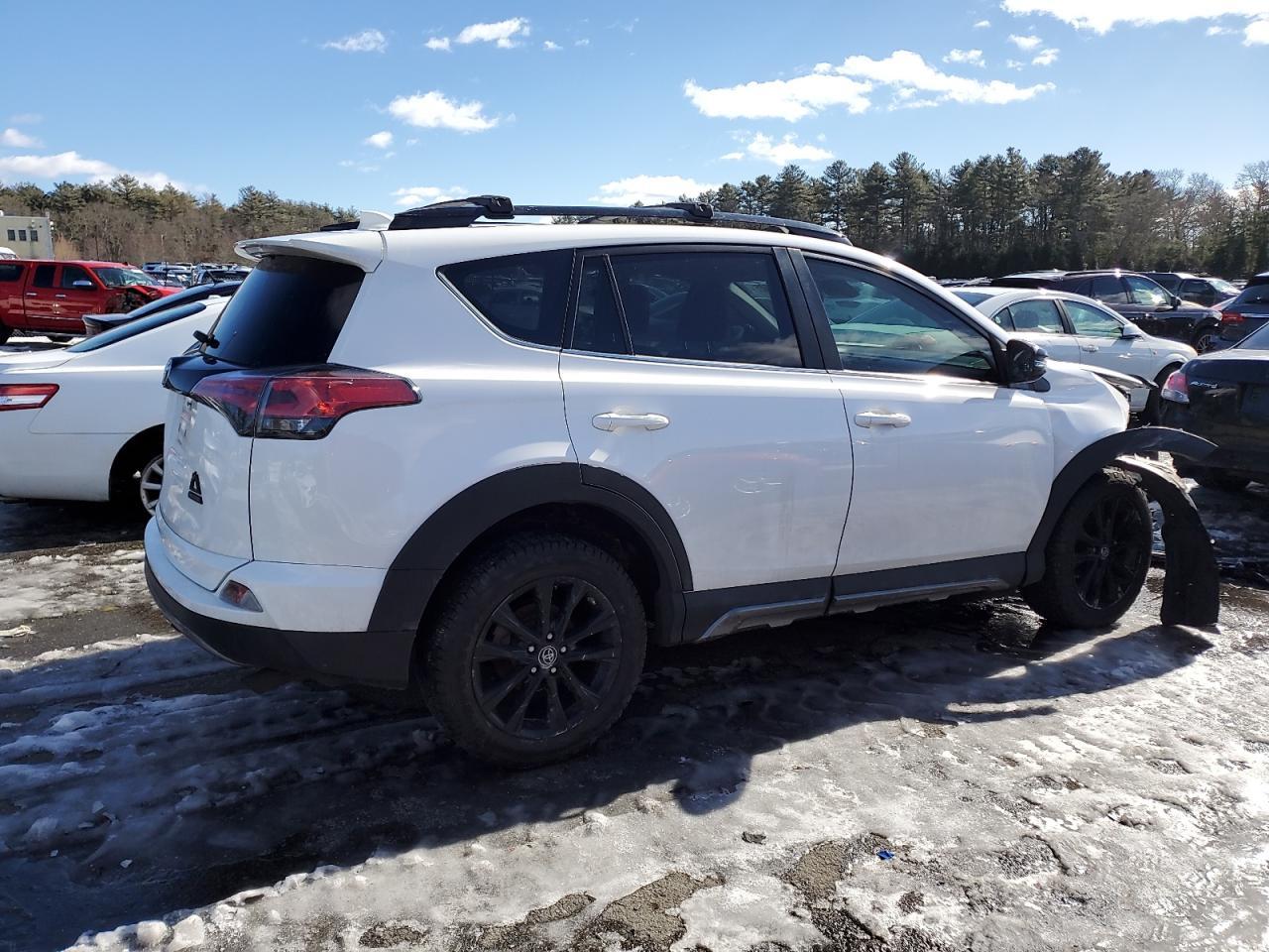 2018 TOYOTA RAV4 ADVEN - Фото 3