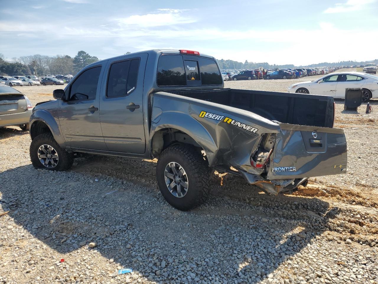 2017 NISSAN FRONTIER S - Фото 2