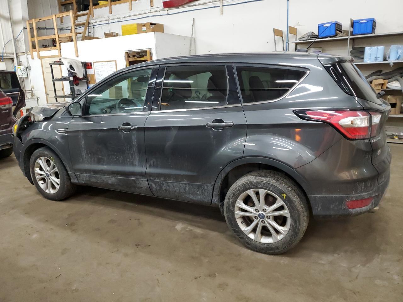 2017 FORD ESCAPE SE - Фото 2
