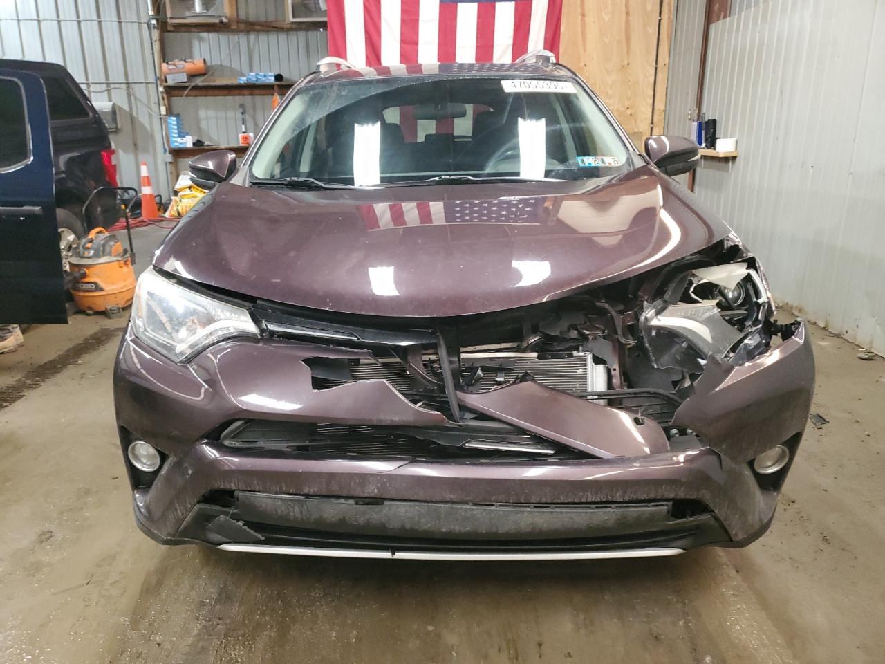 2016 TOYOTA RAV4 XLE - Image 5
