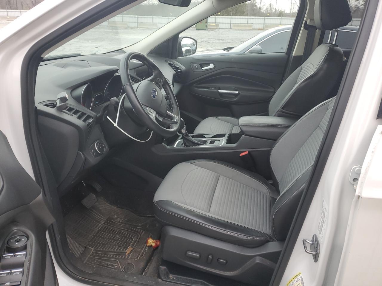 2017 FORD ESCAPE SE - Фото 7