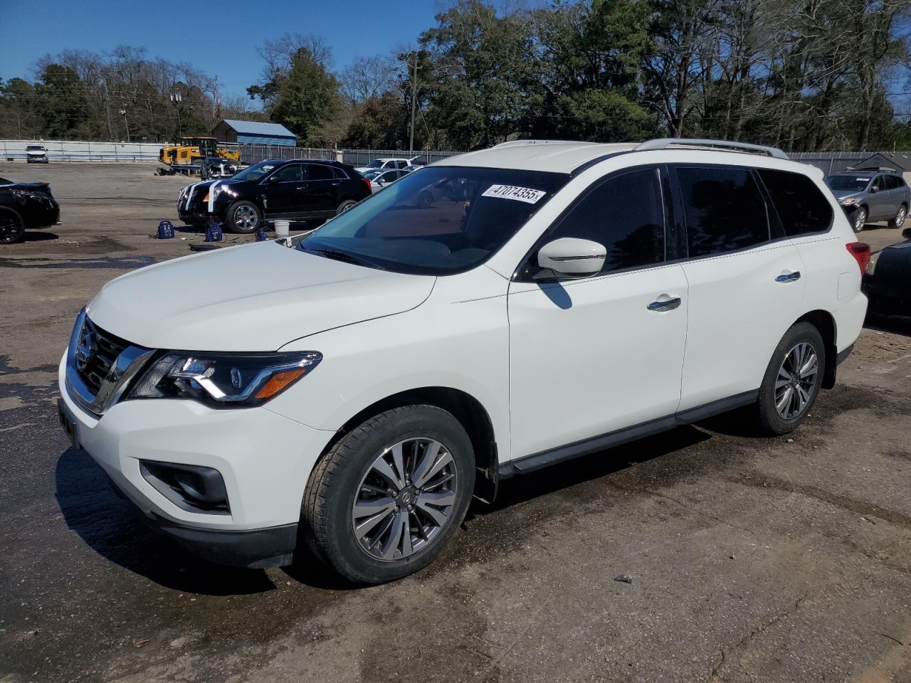 2017 NISSAN PATHFINDER