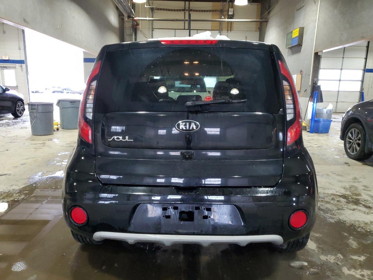 2019 KIA SOUL + - Image 6