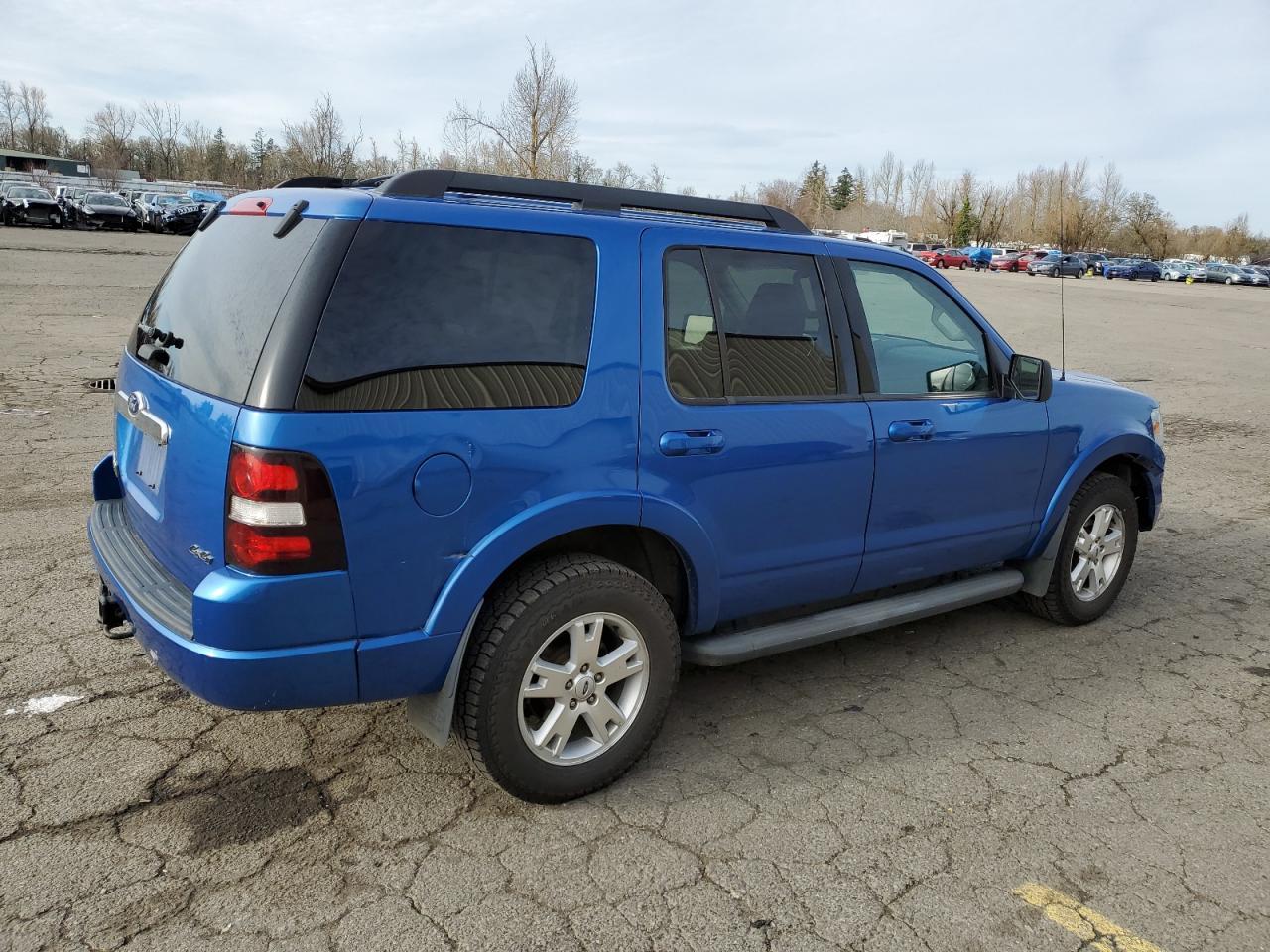 2010 FORD EXPLORER X - Image 3