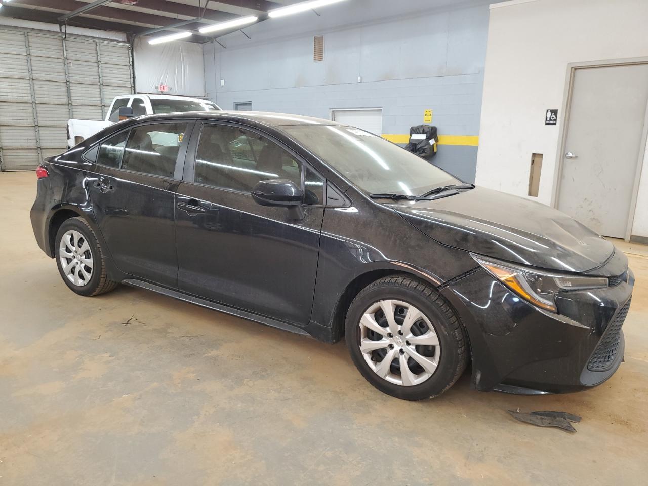 2020 TOYOTA COROLLA LE - Image 4