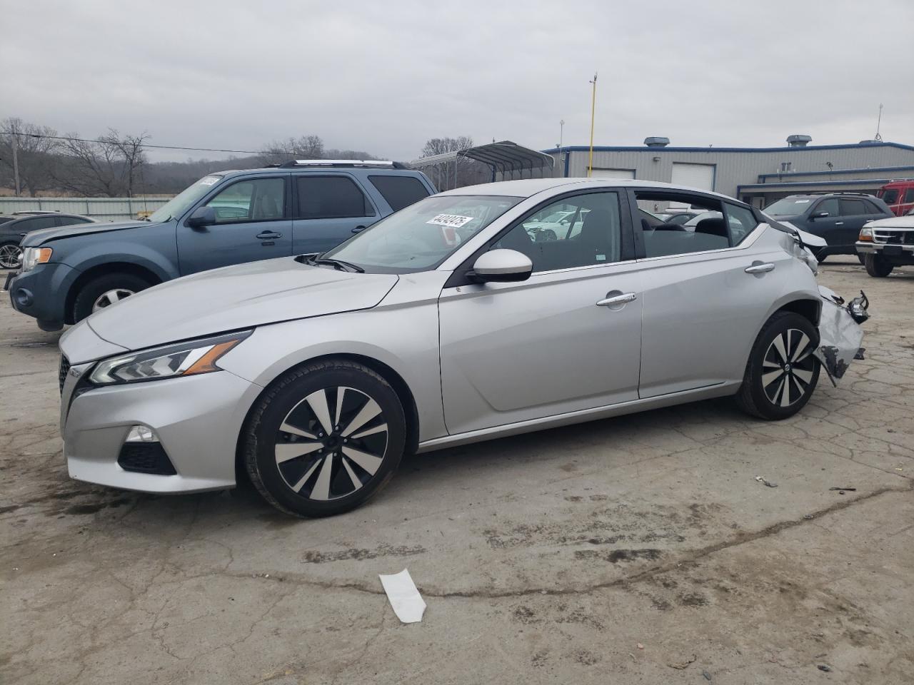 2022 NISSAN ALTIMA SV