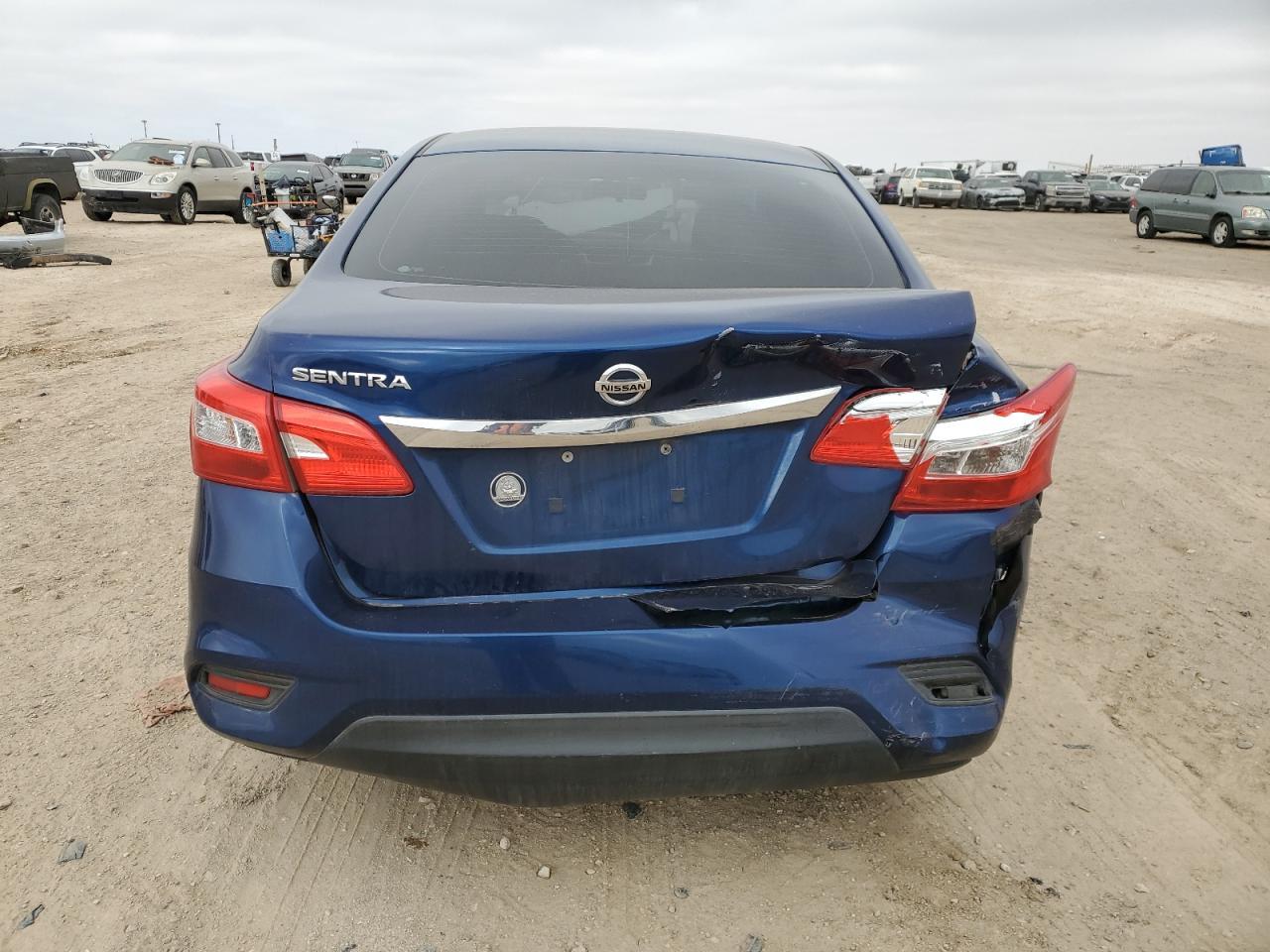 2017 NISSAN SENTRA S - Фото 6