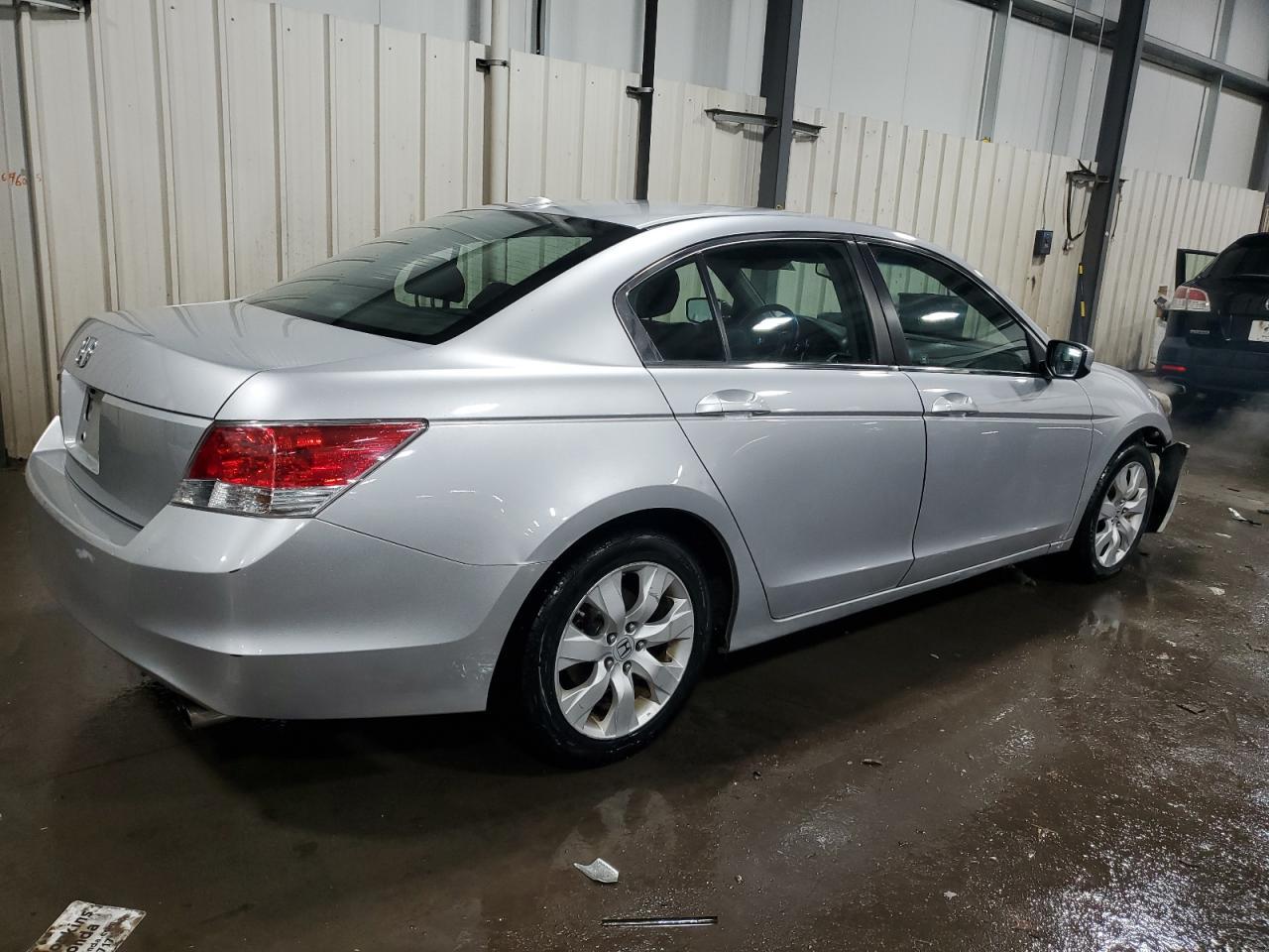 2010 HONDA ACCORD EXL - Image 3
